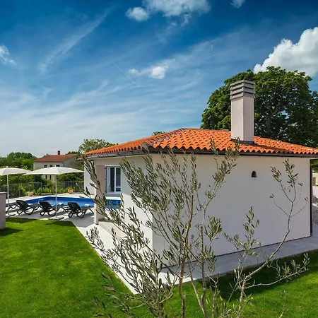 Holiday home Nana *